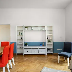 letn-apartments.praguehotelsweb.com/