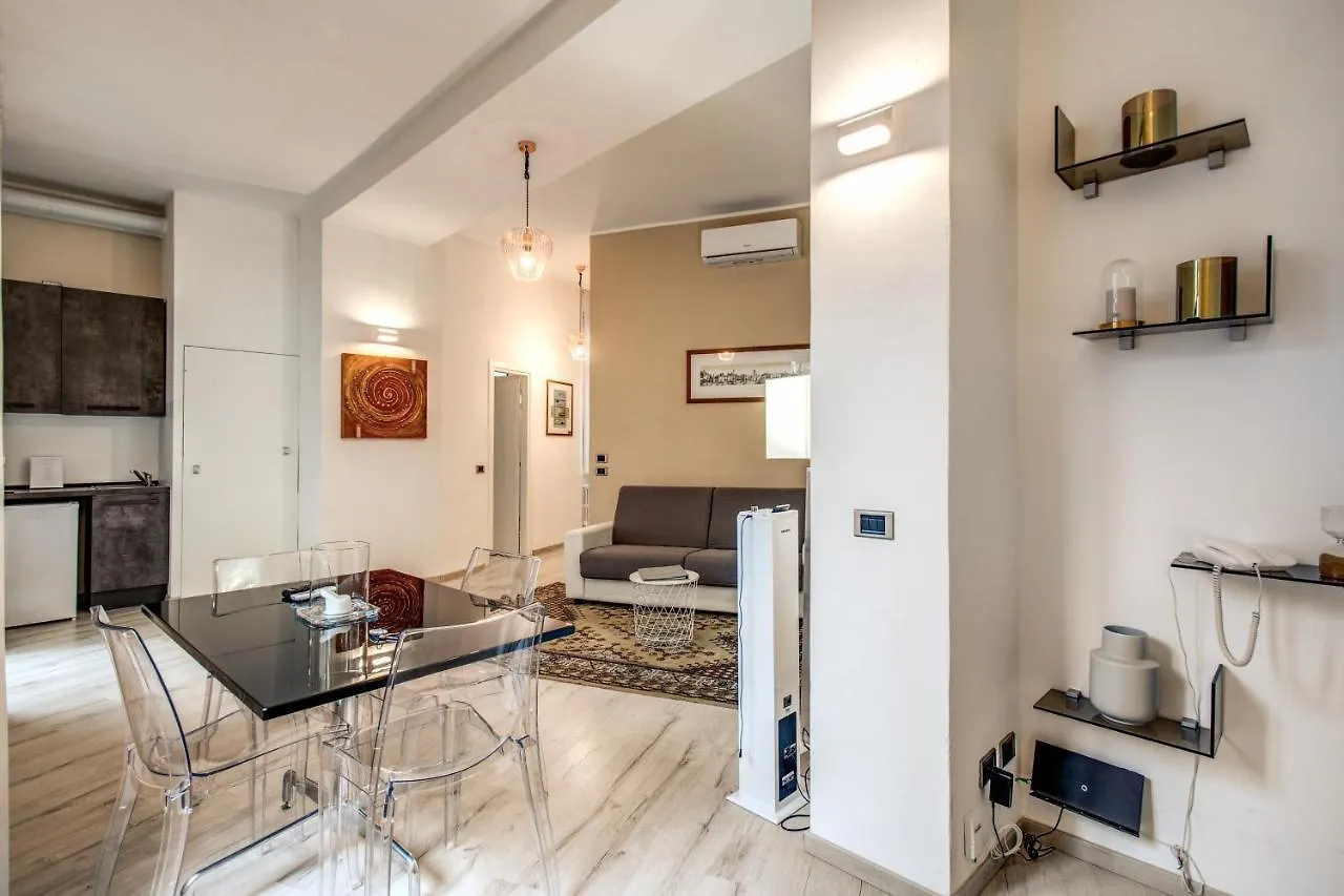 Suite Santa Tecla Milão 0*,